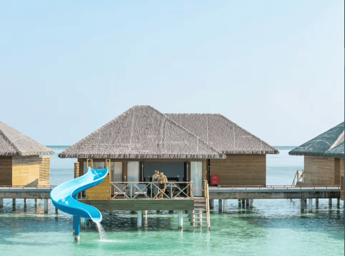 Lagoon suite with slide